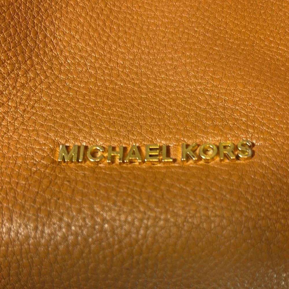 Michael Kors Tan Leather Bag - Picture 2 of 6